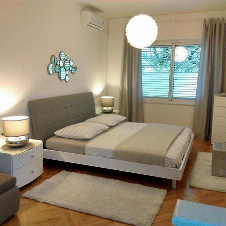 Guesthouse Civljak Baška Voda Exteriör bild