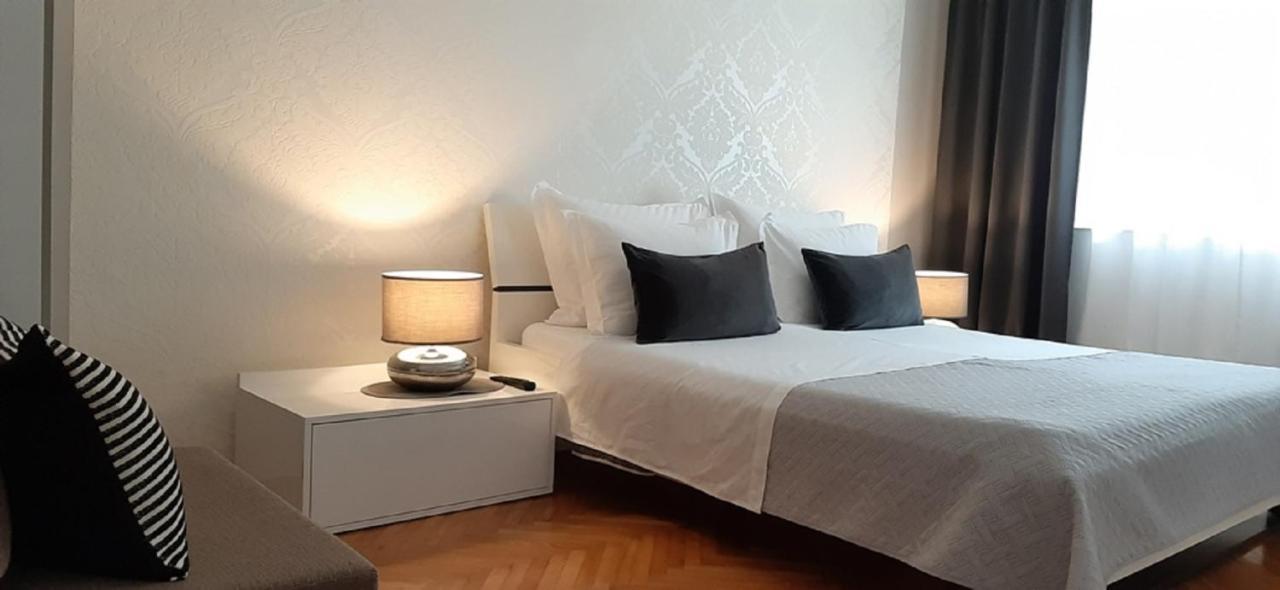 Guesthouse Civljak Baška Voda Exteriör bild