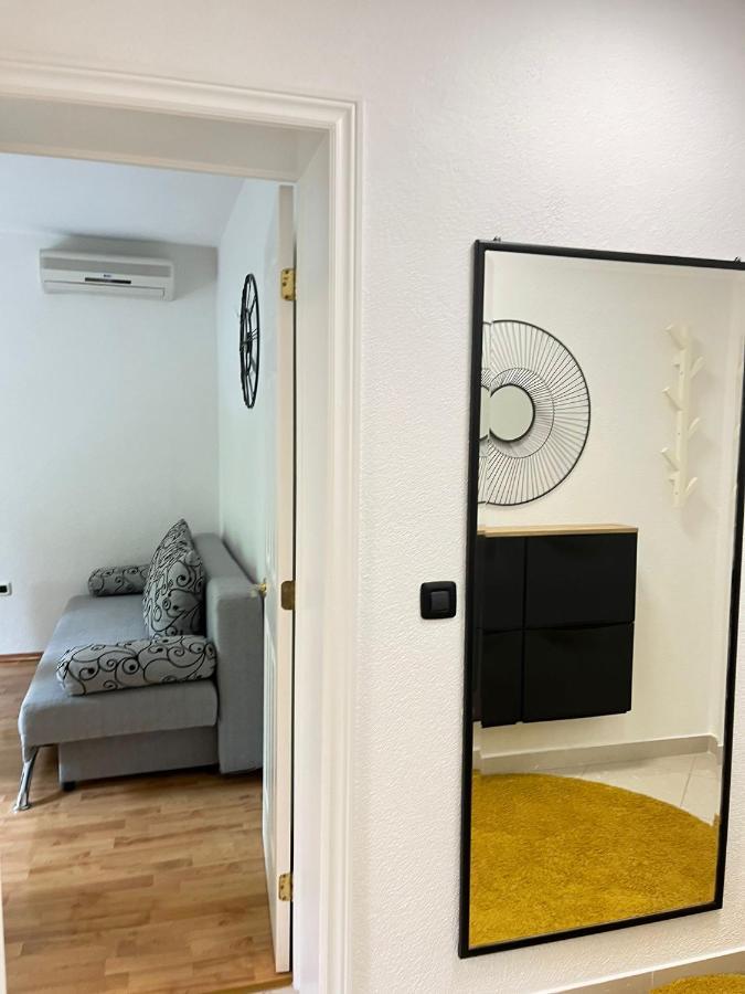 Guesthouse Civljak Baška Voda Exteriör bild